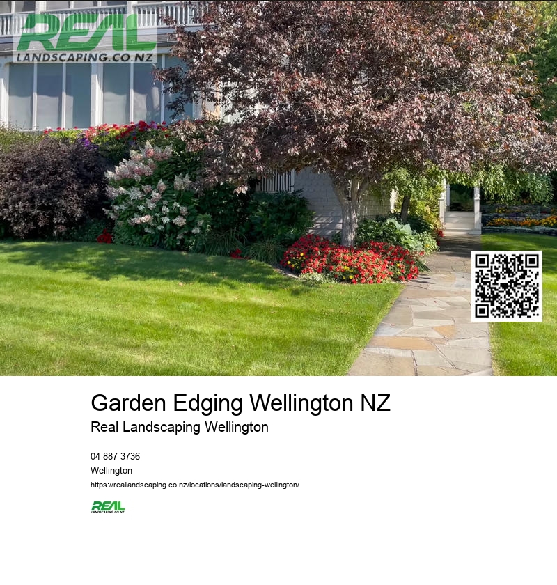 Wellington Garden Fence Design