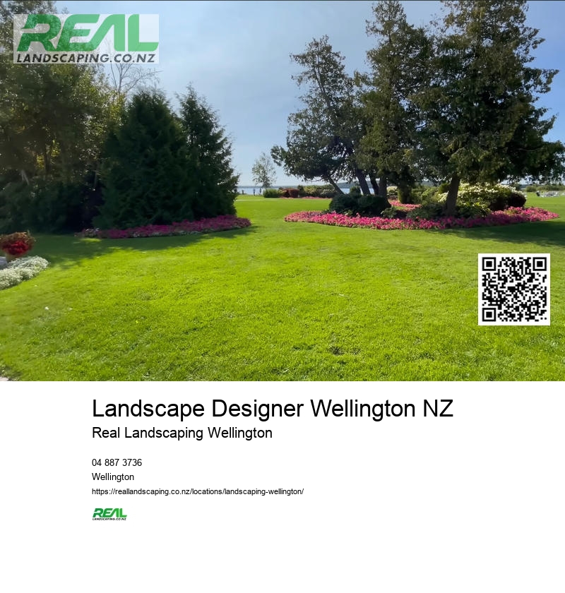 Wellington Shrub Pruning